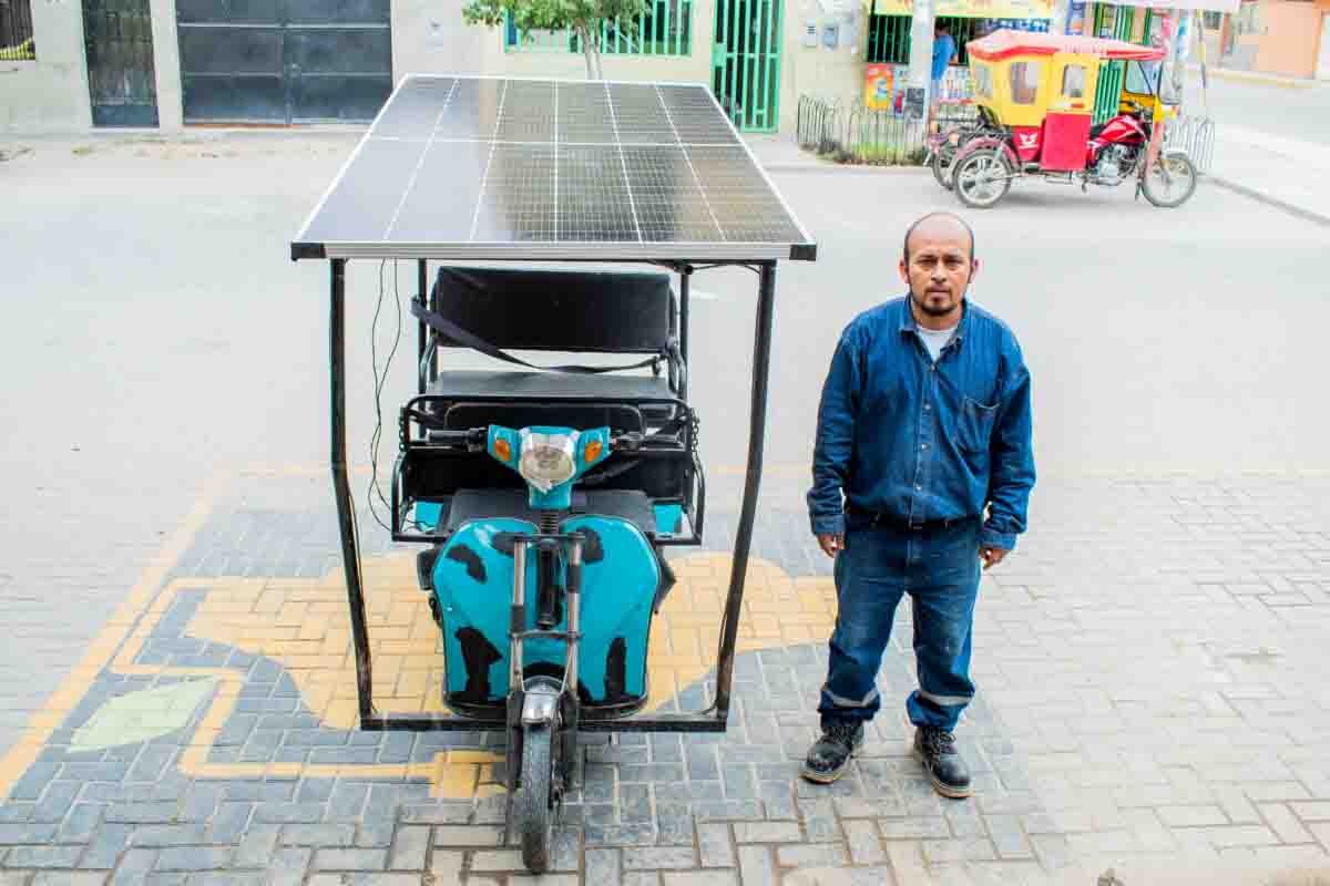 Mototaxi with solar- panel