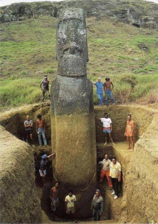  easter island's moai statues